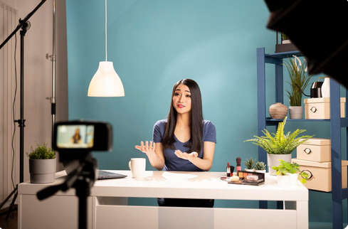 Understanding the Facebook Algorithm and How Tech Shapes Engagement